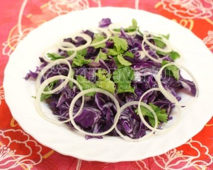 Салат из красной капусты